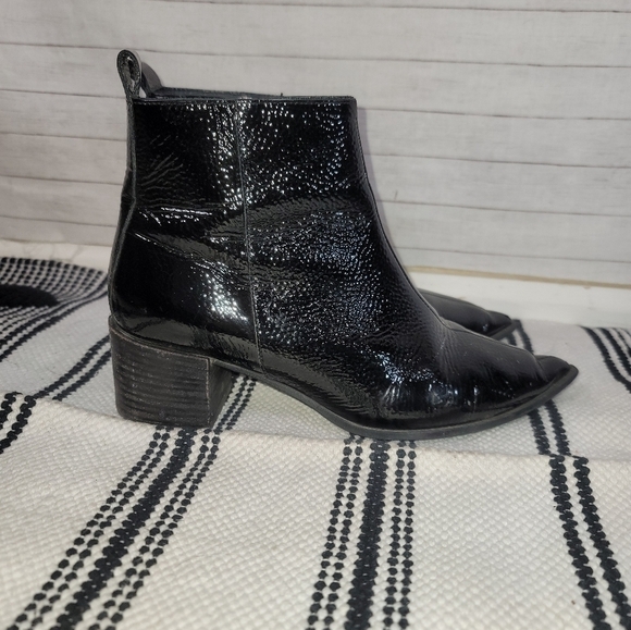 Everlane The Boss Boot Pointed Toe Block Heel in Patent Black Leather, sz 7.5 - Picture 8 of 16